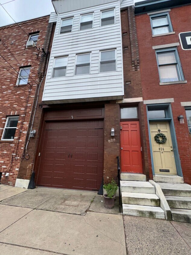 Primary Photo - 824 Fitzwater St