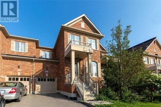Building Photo - 128 Holmes Crescent