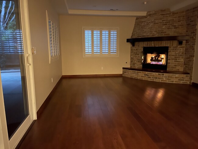 Building Photo - 17761 Quintana Ln