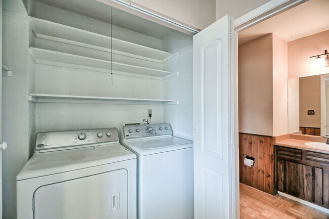 Foto del edificio - 2 Bedroom Duplex in Greeley