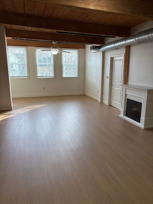Interior Photo - Bostonian Shoe Lofts