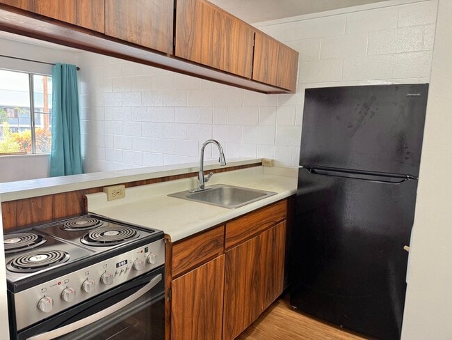 Foto del edificio - 1 Bedroom / 1 Bathroom Apartment – Near Kalama Beach Park