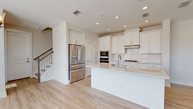 Foto del edificio - Beautiful townhome for rent in the well so...