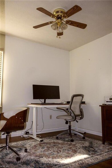 Foto del edificio - 116 Grays Landing