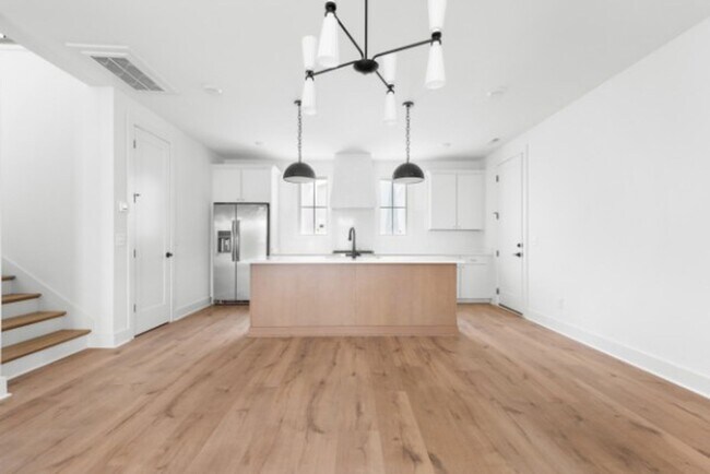 Foto del edificio - 1814 Stewart Pl