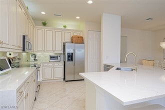 Building Photo - 6895 Del Mar Terrace