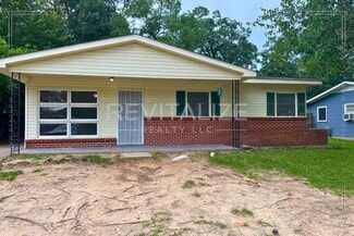 Building Photo - 1104 Rhett Dr
