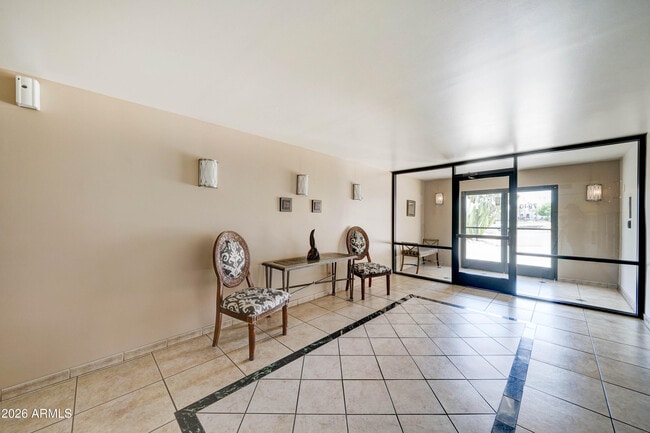 Building Photo - 7940 E Camelback Rd