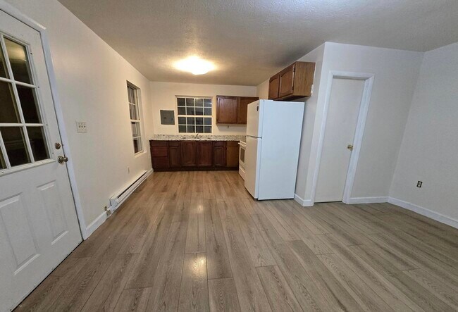 Foto del edificio - 2001 Dixon St