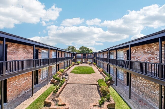 Building Photo - Rose Garden Apartments