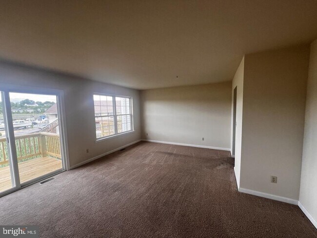 Foto del edificio - 3607 Harbor Rd