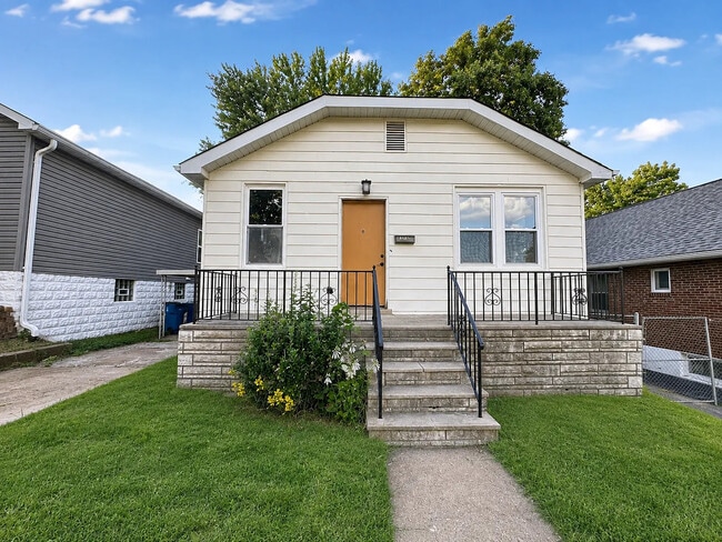 Building Photo - 8527 Philo Ave