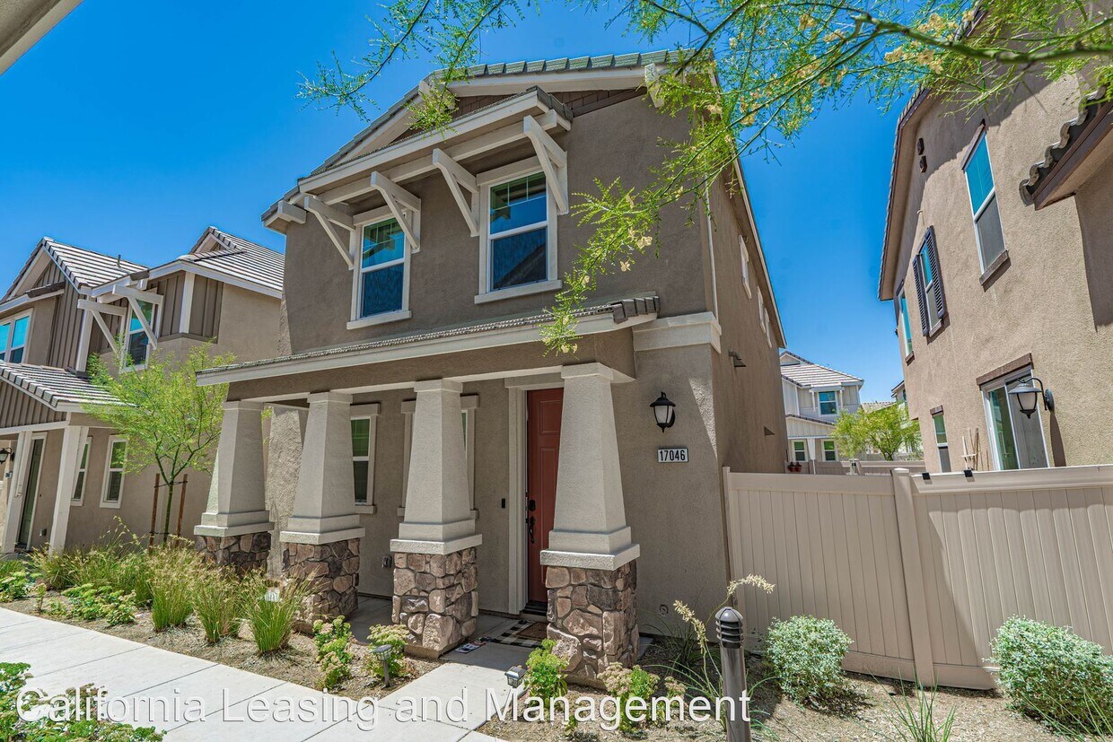 Foto principal - 3 br, 2.5 bath House - 17046 Provo Lane