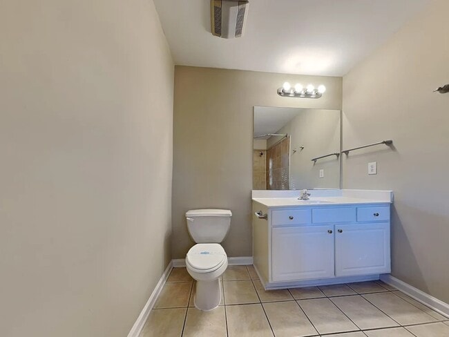 Photo - 64 Kenyon St SE House