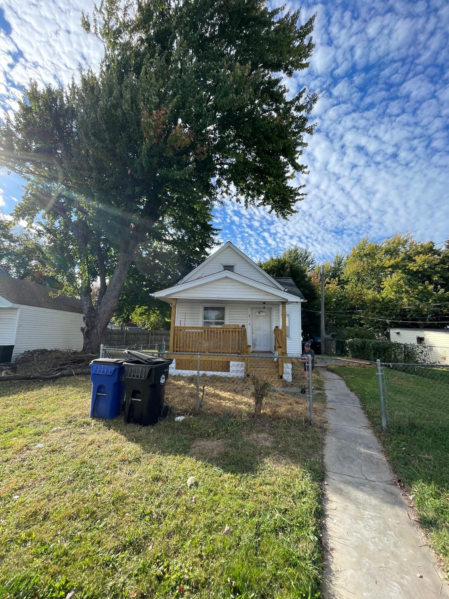 3516 W 49th St Cleveland, OH 44102 – photo 1