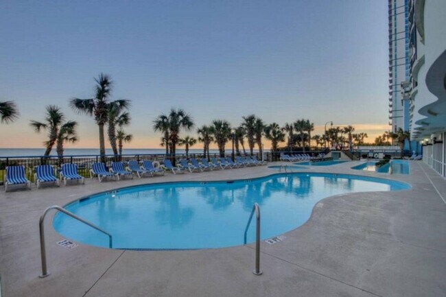 Foto del edificio - 2300 N Ocean Blvd
