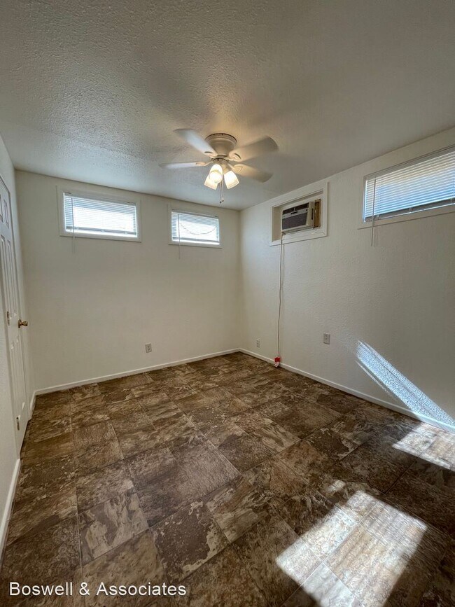 Foto del edificio - 1 br, 1 bath House - 3002 1/2 Franklin Ave