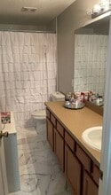 Building Photo - 834 Black Cherry Dr S