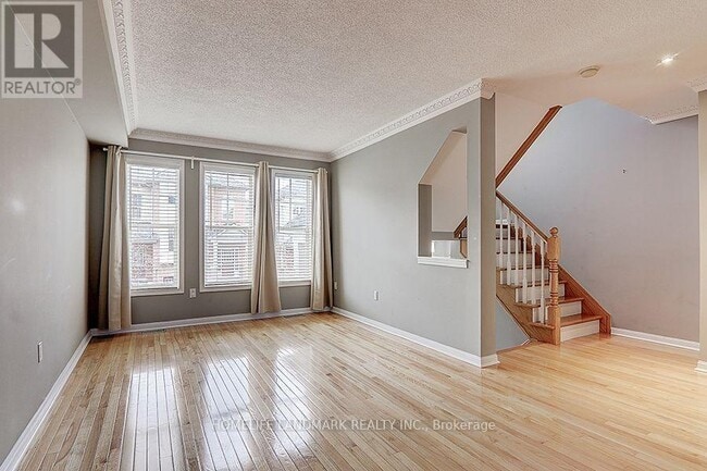 Building Photo - 5980 Whitehorn Ave