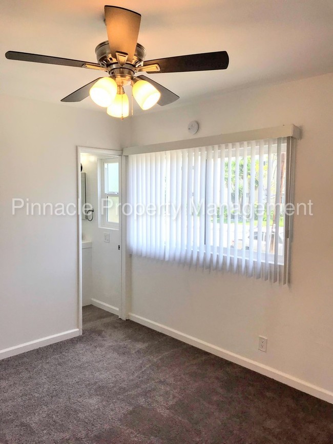 Foto del edificio - 11829 Truro Ave