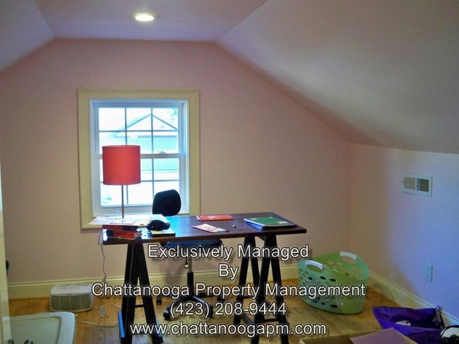 Building Photo - 2796 Chattanooga Valley Rd