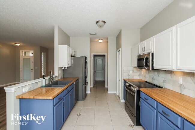 Foto del edificio - 2134 Pumpkin Pl NE