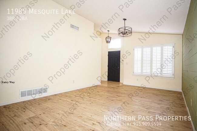 Foto del edificio - 11985 Mesquite Lake Ln