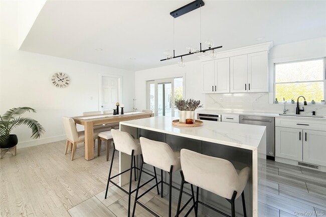 Foto del edificio - 121 Ponquogue Ave