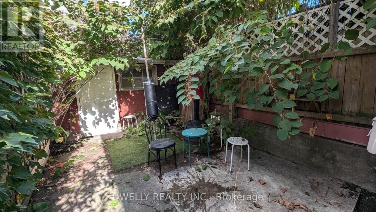 Photo principale - 662 Dundas St W