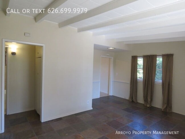 Building Photo - 741 E Poppyfields Dr