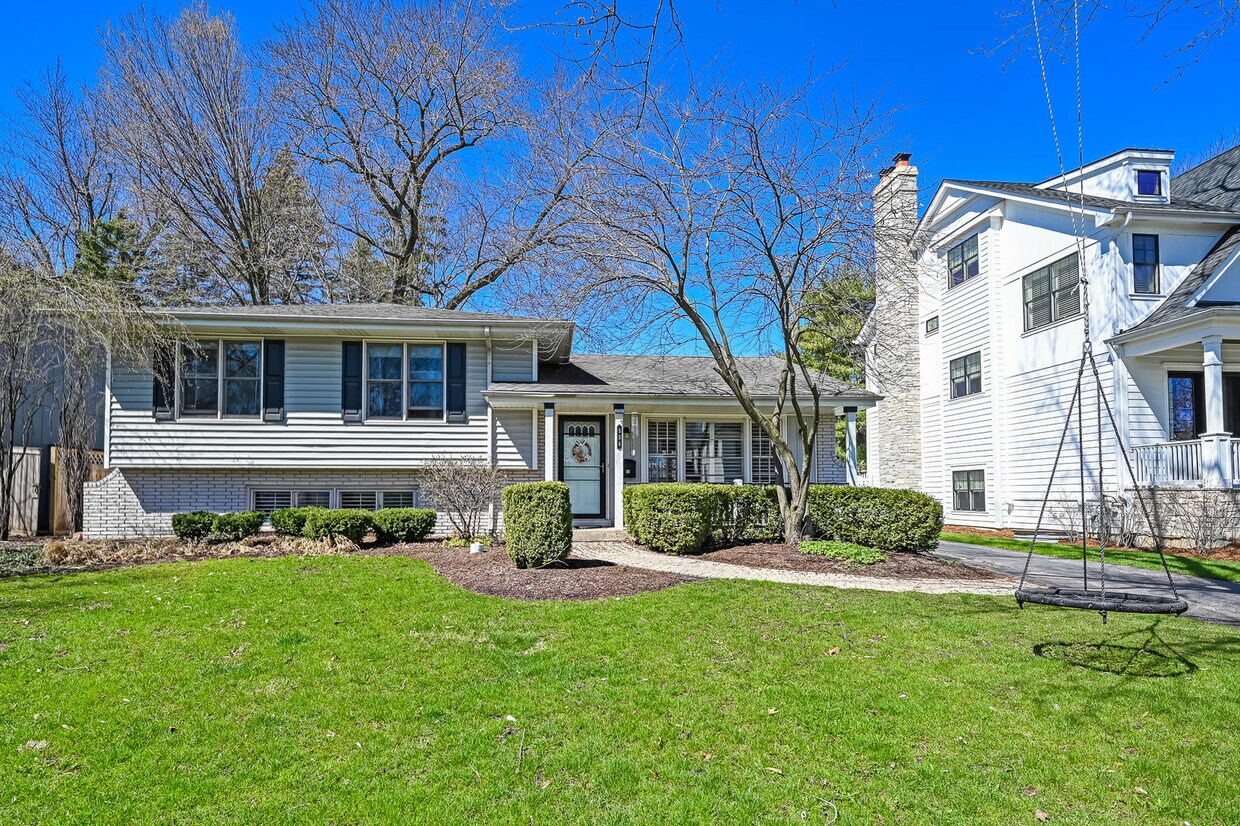 556 Jefferson St, Hinsdale, IL 60521 House Rental in Hinsdale, IL