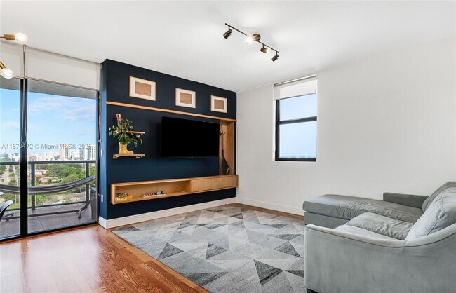 Foto del edificio - 2301 SW 27th Ave