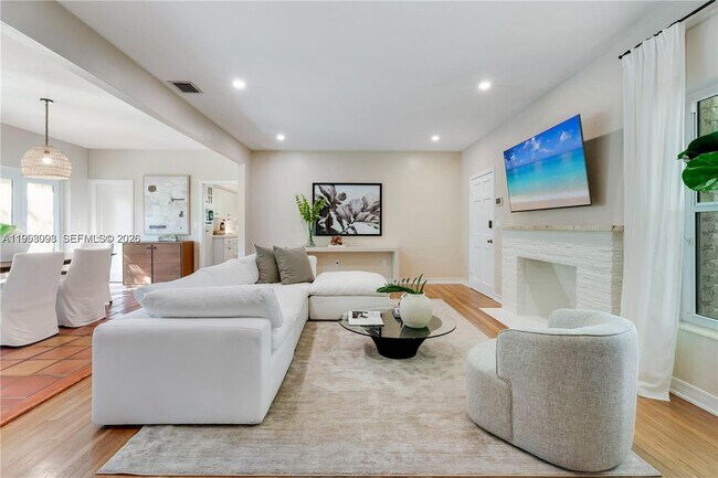 Foto del edificio - 414 Camilo Ave