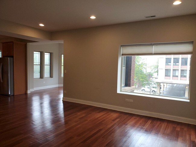Foto del edificio - 7240 S South Shore Dr