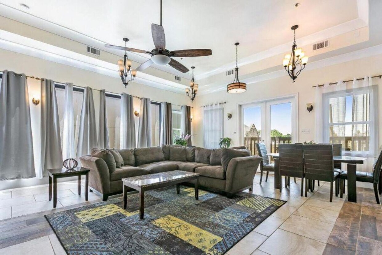 Foto principal - 1818 Carondelet St
