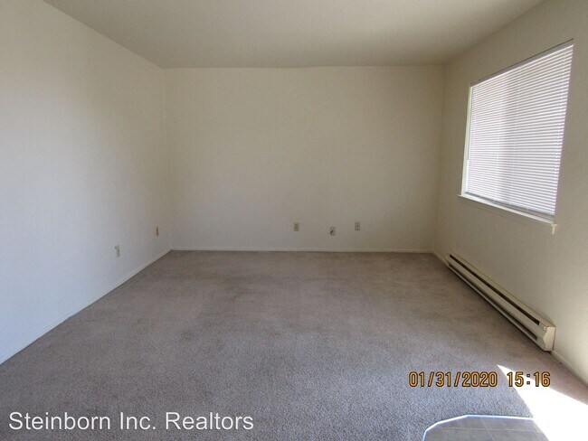 Building Photo - 2805 E Idaho Ave