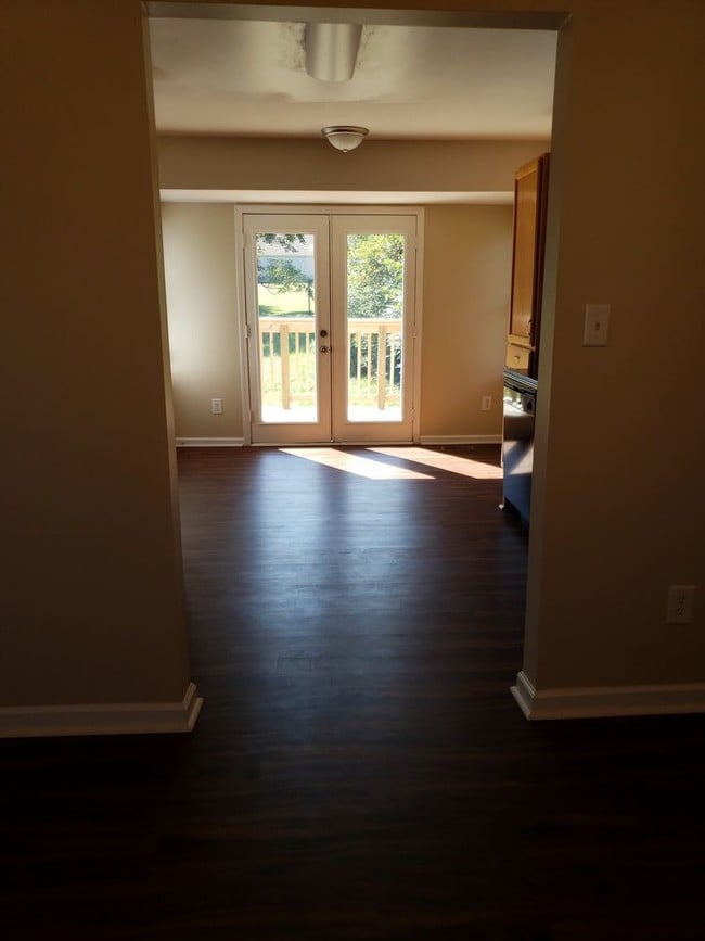 Building Photo - 109 Molly Bette Drive