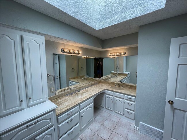 Building Photo - 311 Trevino Trail