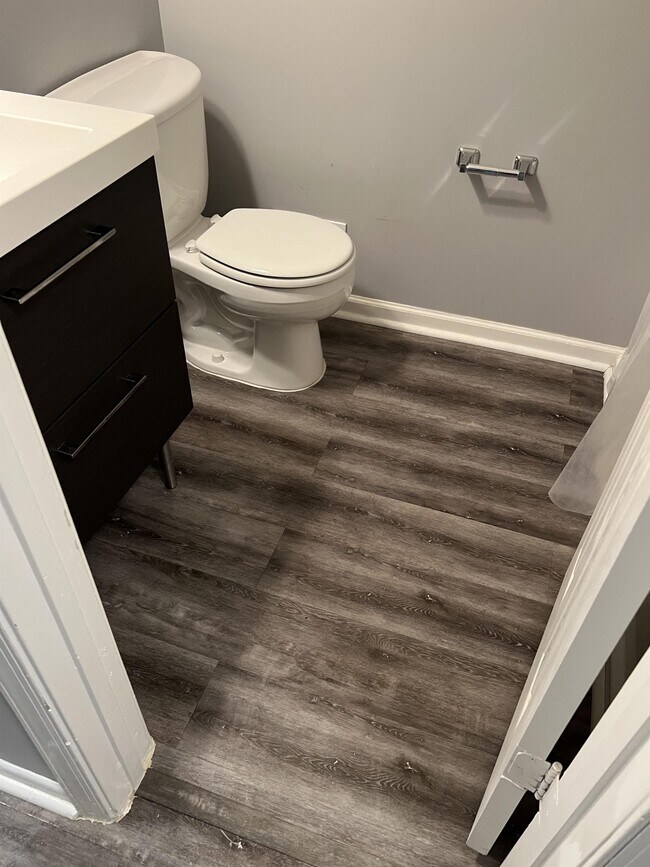 Foto del edificio - 3441 Easton Dr