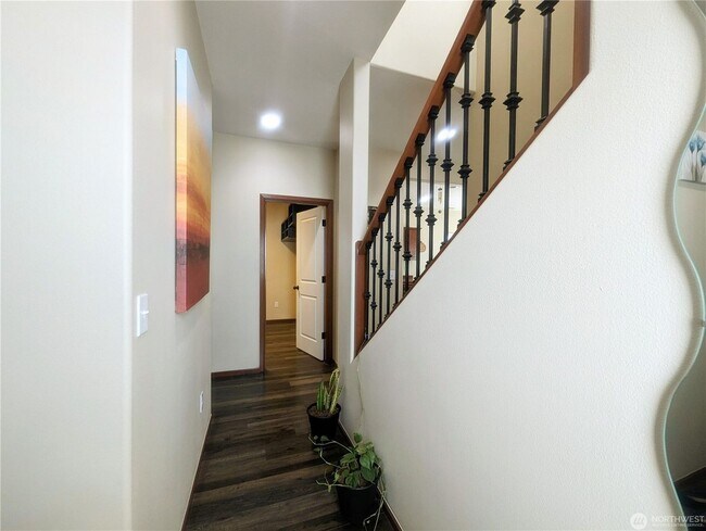 Foto del edificio - 4bd/2.5ba Lynnwood Home