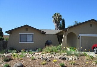 Building Photo - 130 Quietwood Dr