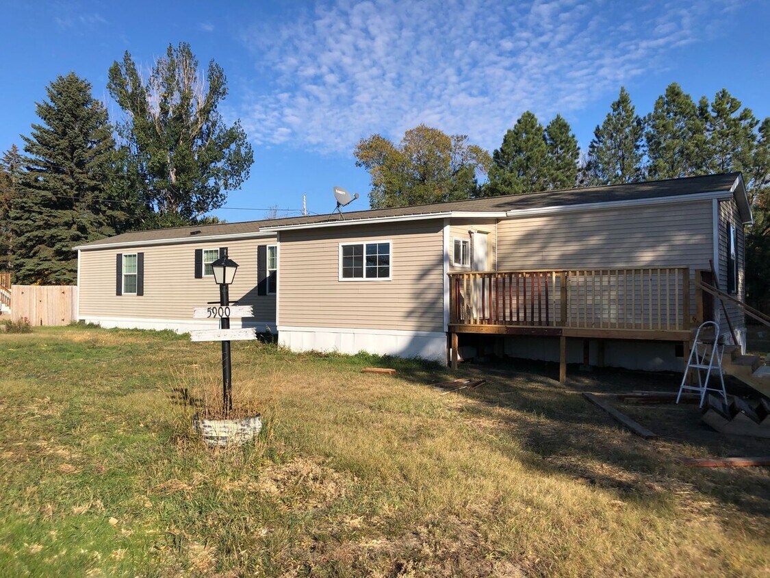 Primary Photo - 3 Bedroom House!