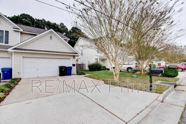 Photo - 320 Garcia Dr House