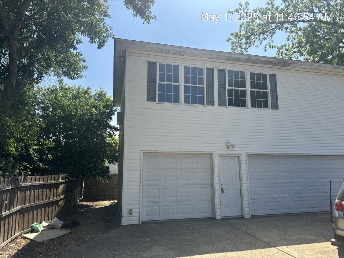 Primary Photo - 1113 Juniper Dr