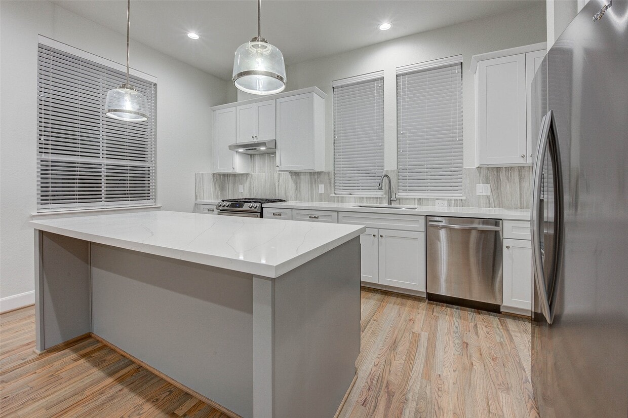 Foto principal - 2808 Grand Fountains Dr