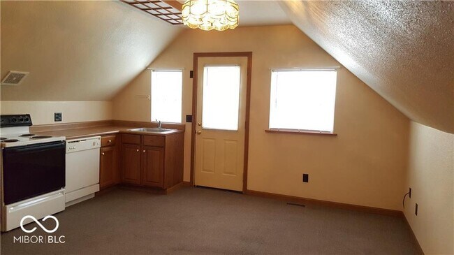 Foto del edificio - 325 S East St