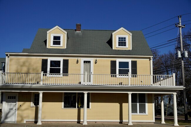 Building Photo - 286 County Rd