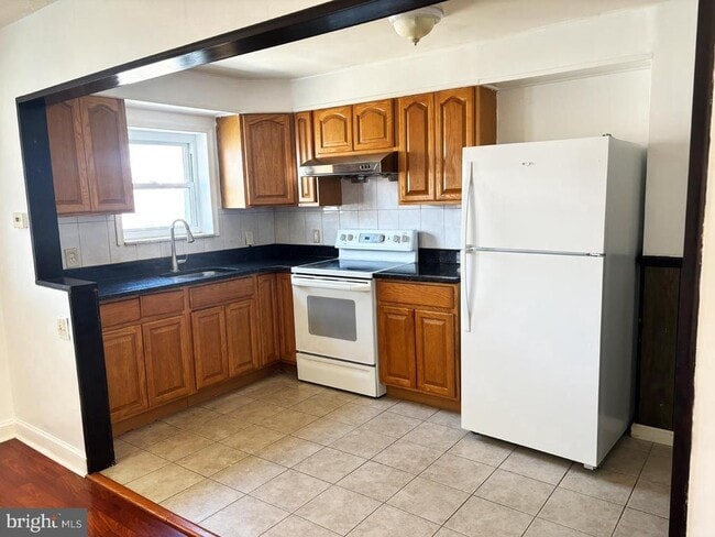 Foto del edificio - 6034 Hasbrook Ave