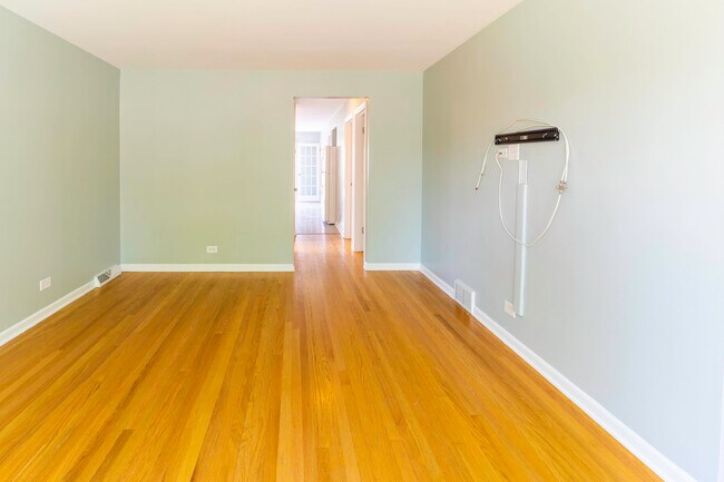 Foto del edificio - 5218 S Normandy Ave