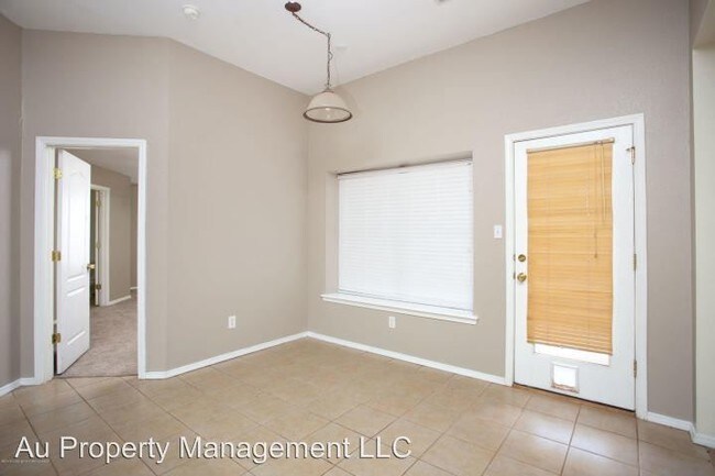 Building Photo - 3 br, 2 bath House - 1111 PAGODA DR